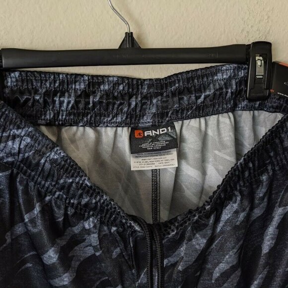 New Mens Basketball Shorts by And1.**Elastic Waist Size M. - Picture 7 of 7